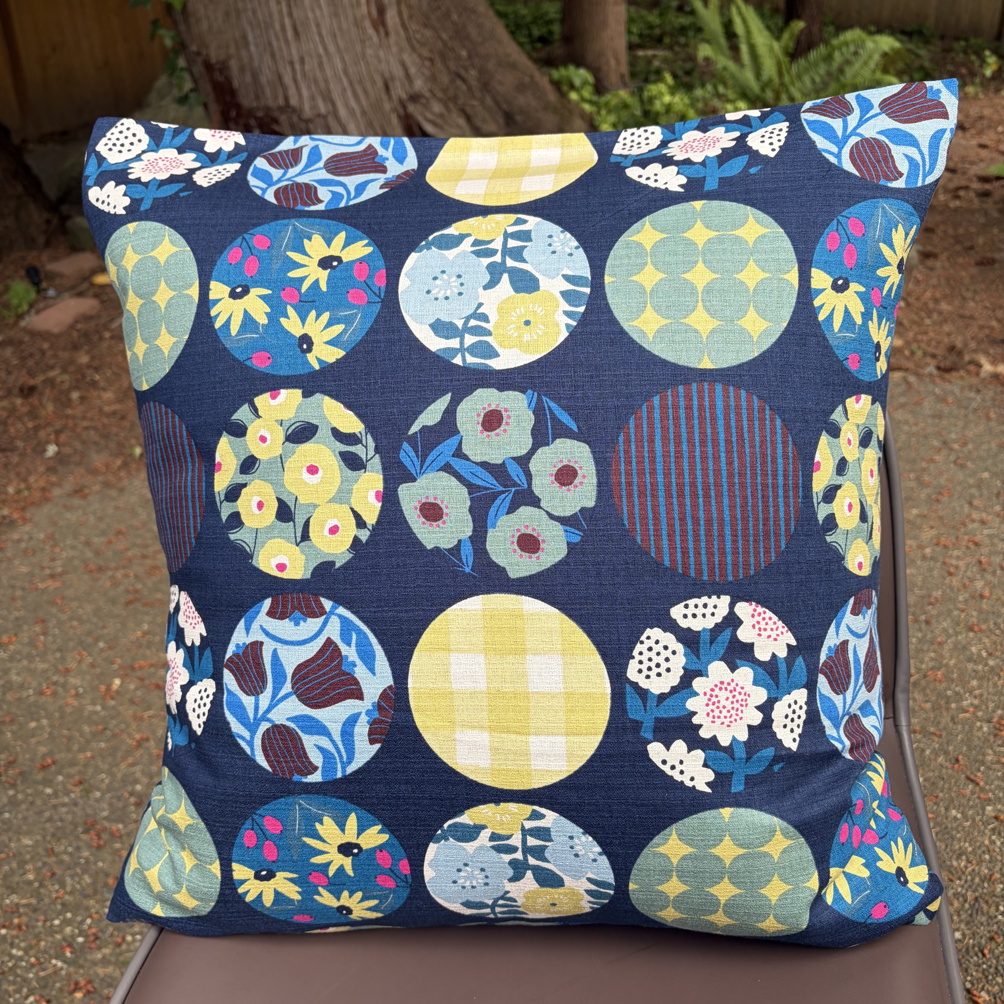 Handmade Kyoto Cotton Throw Pillow Cover : Navy Round (50x50cm / 20")