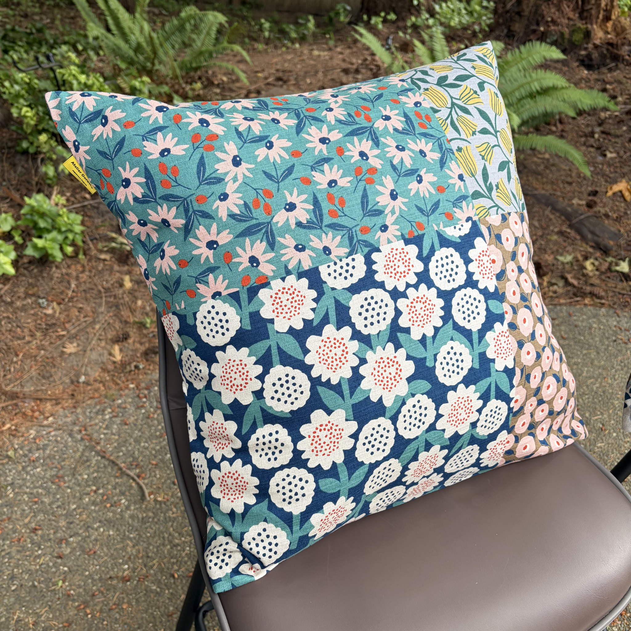 Handmade Kyoto Cotton Throw Pillow Cover : Spring Blossom_Envelope_50x50cm / 20"