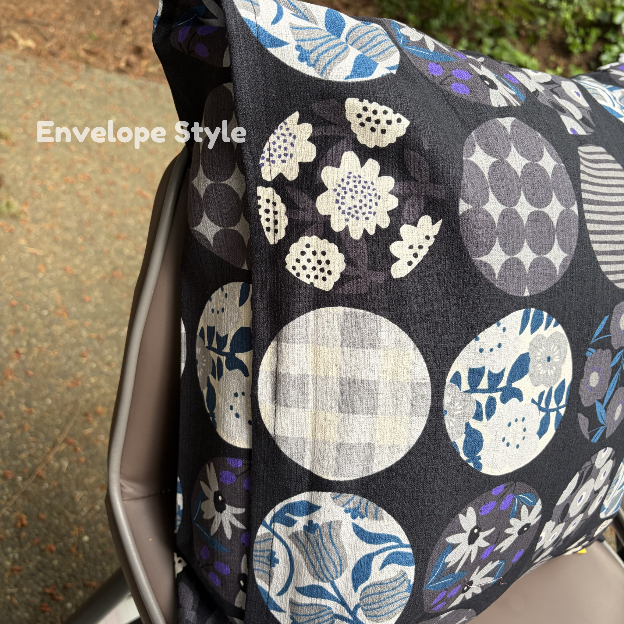 Handmade Kyoto Cotton Throw Pillow Cover : Black Round (50x50cm / 20")