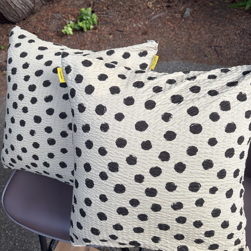 Handmade Seersucker Throw Pillow Cover : Mocha