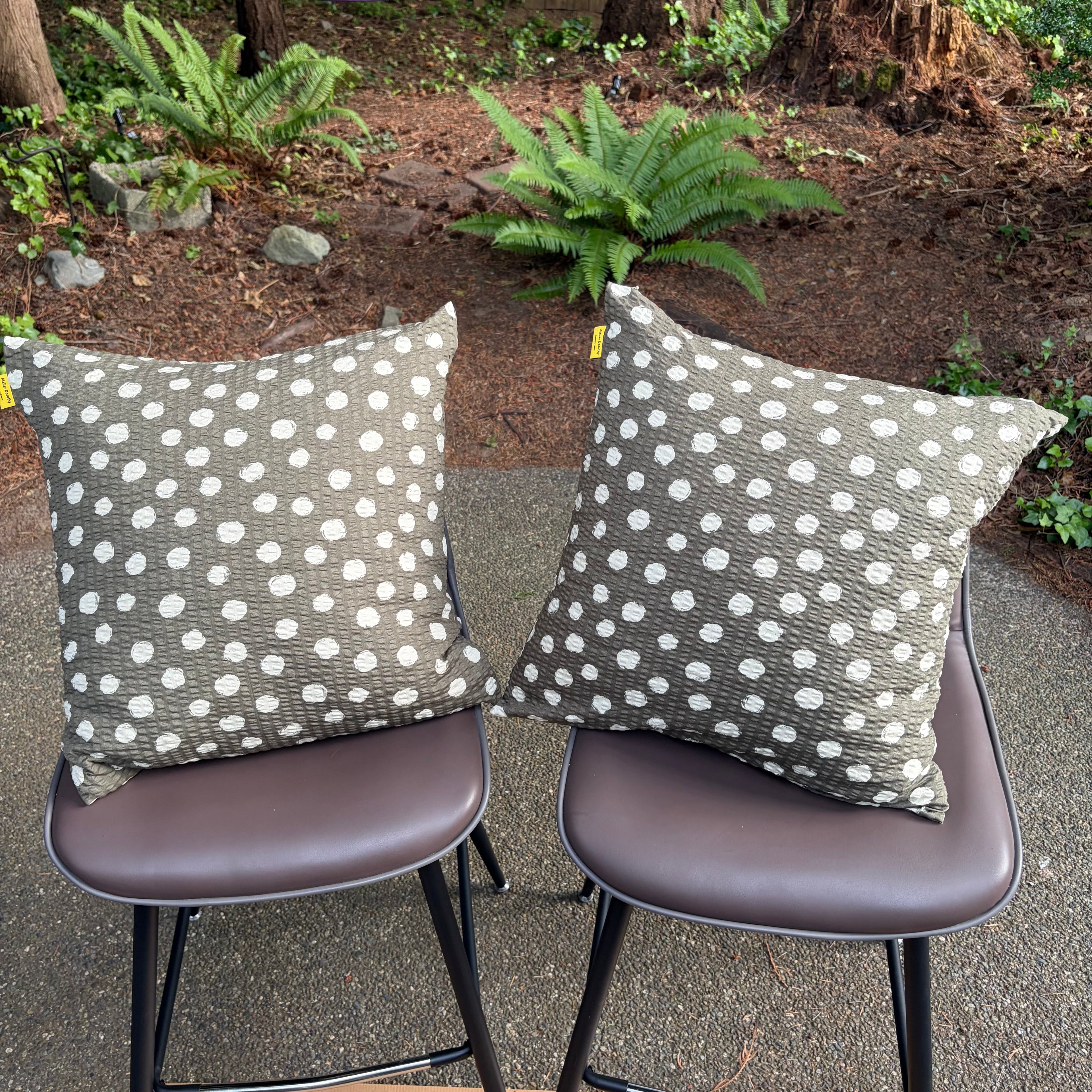 Handmade Seersucker Throw Pillow Cover : Olive