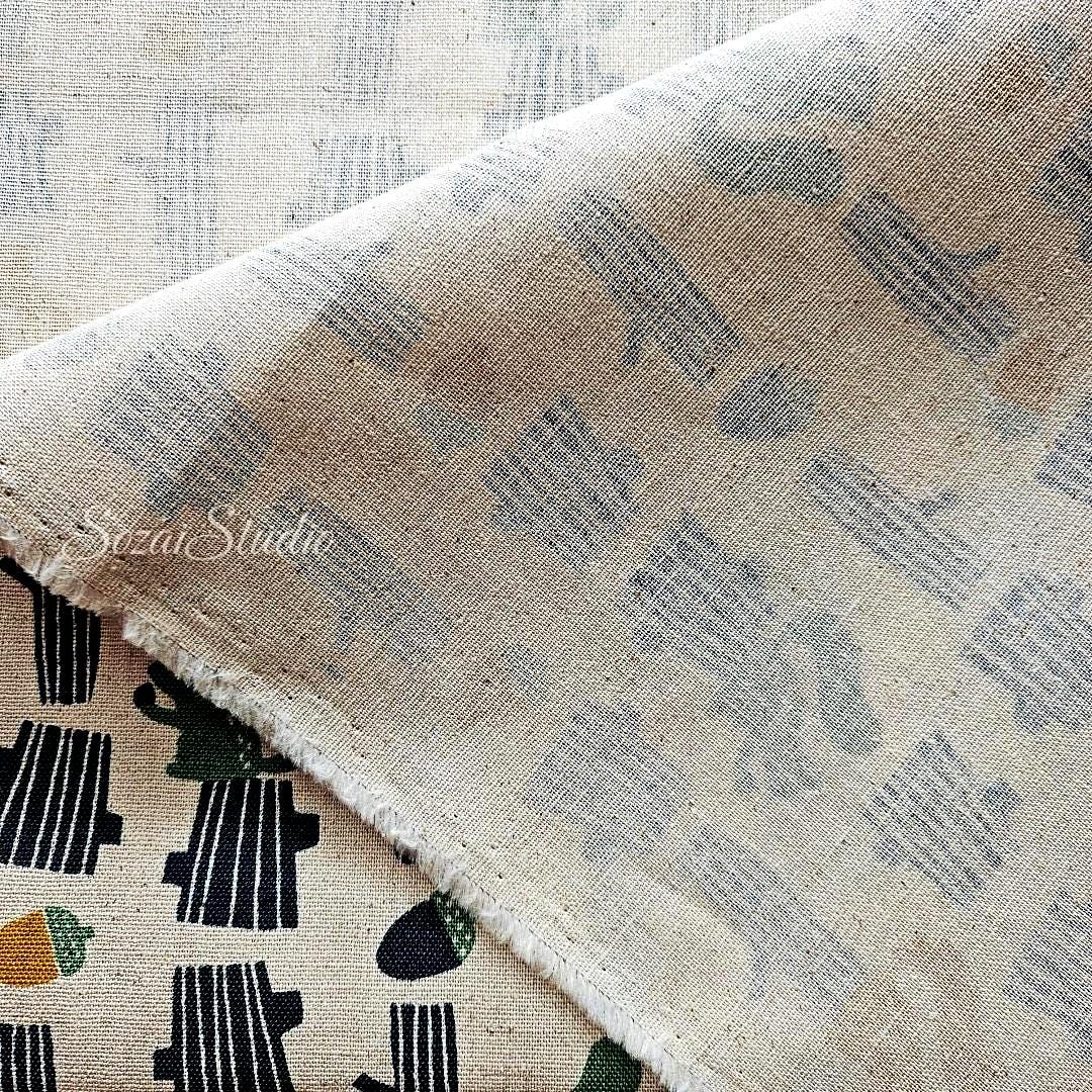 Japanese fabric - Adorable Squirrel and Acorn - Green - Linen Blend Canvas, by the yard