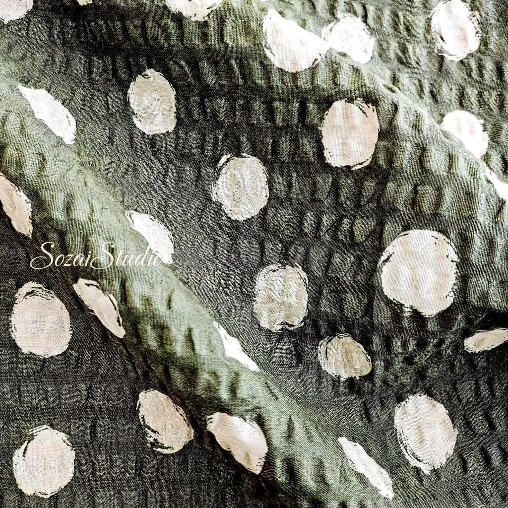 1 Yard Japanese Fabric - Dotted Ripple Cotton Seersucker - Khaki, 100% Cotton Printed