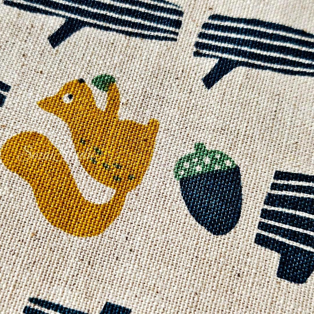 Japanese fabric - Adorable Squirrel and Acorn - Green - Linen Blend Canvas, by the yard