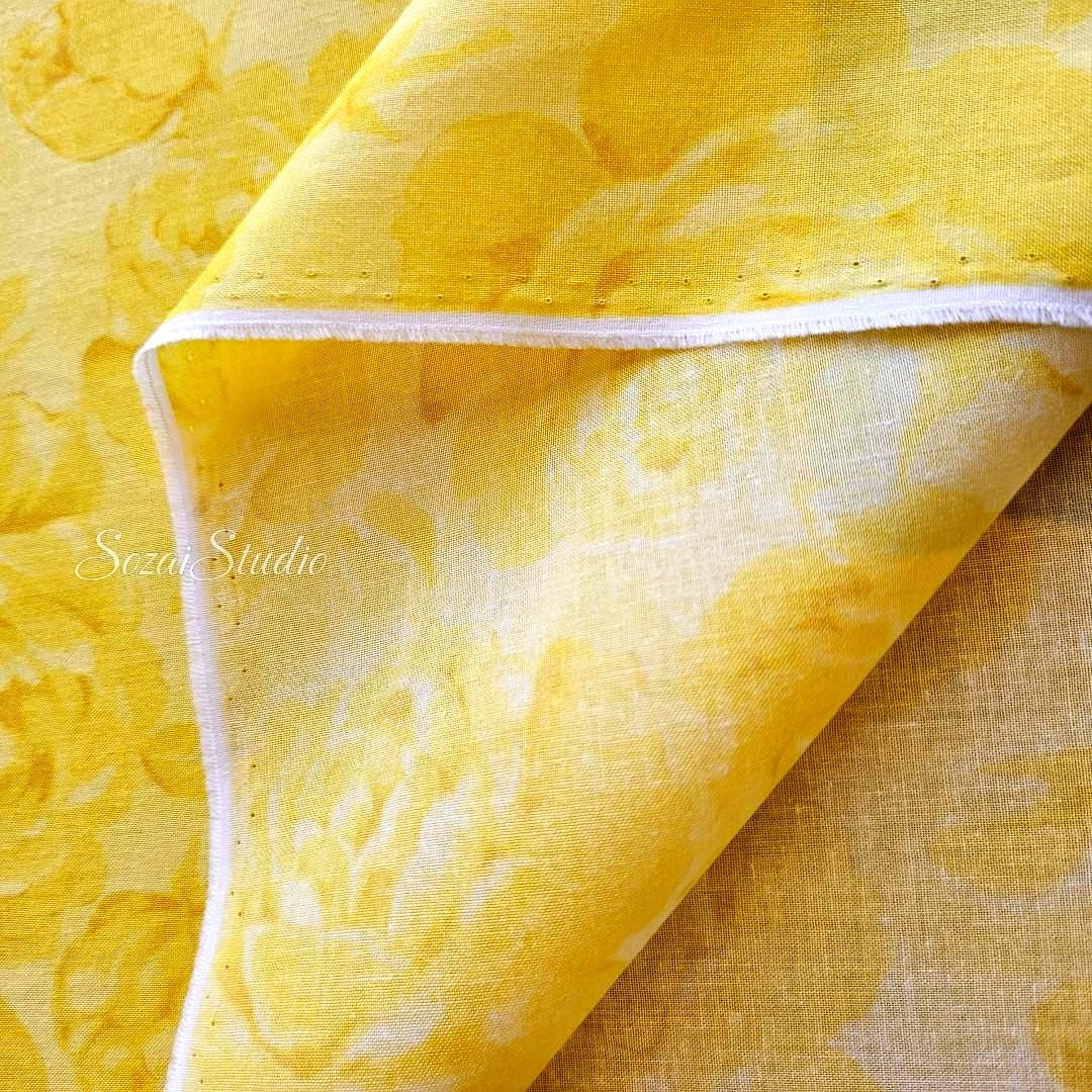 1 Yard Japanese fabric - Bold Rose, Yellow - 100% Cotton Sheeting Printed