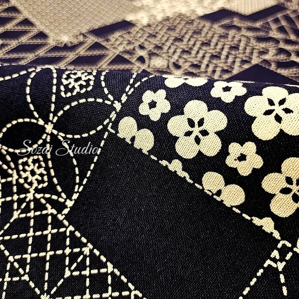 Japanese fabric - Takumi series, Sashiko geometric patterns, Navy - 100% cotton sheeting, by the yard
