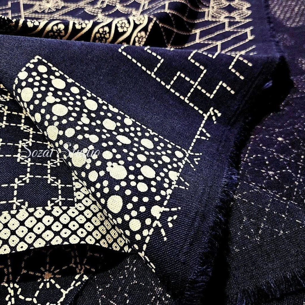 Japanese fabric - Takumi series, Sashiko geometric patterns, Navy - 100% cotton sheeting, by the yard