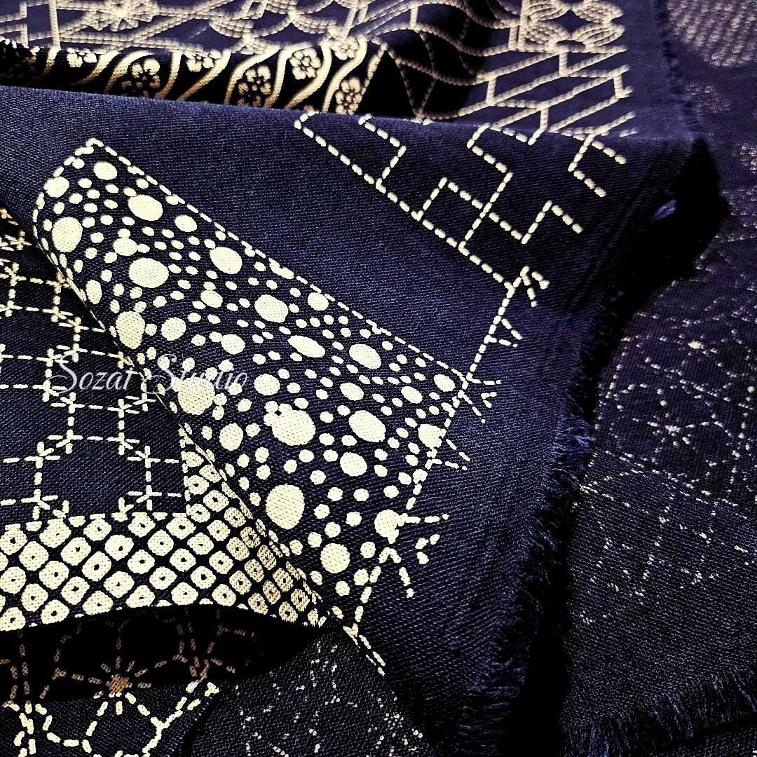 Japanese fabric - Takumi series, Sashiko geometric patterns, Navy - 100% cotton sheeting, by the yard