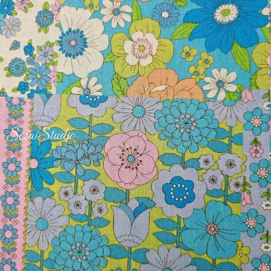 1 Yard Retro Floral Pattern : 100% Cotton Print, Blue