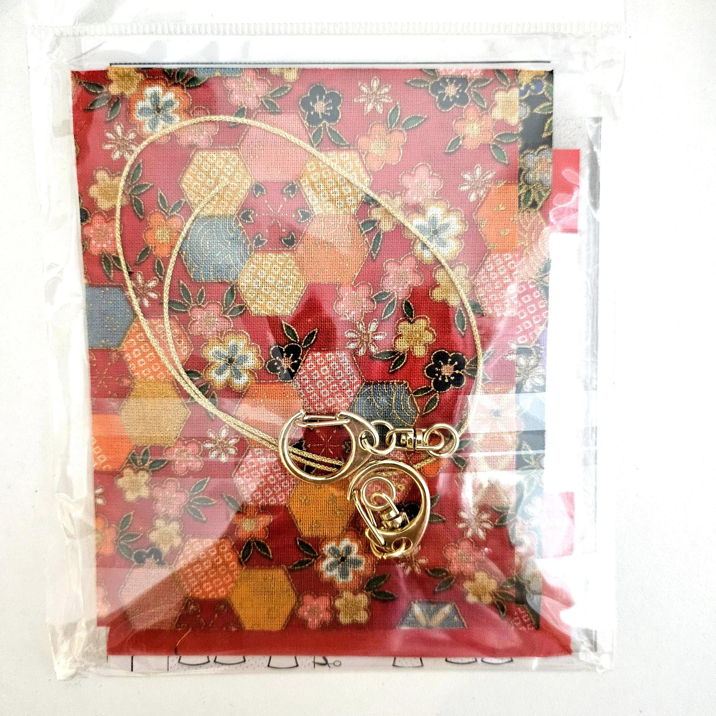 Keychain kit : Japanese Mini Kimono, made without sewing (2 pieces)