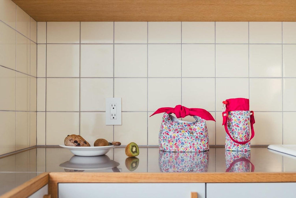 Japanese Craft book - Small items made from fabric scraps