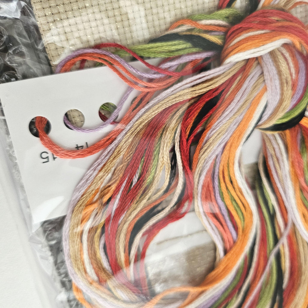 Cosmo DIY Embroidery Kit : Shimmering Japanese Seasons, Kyoto in Autumn